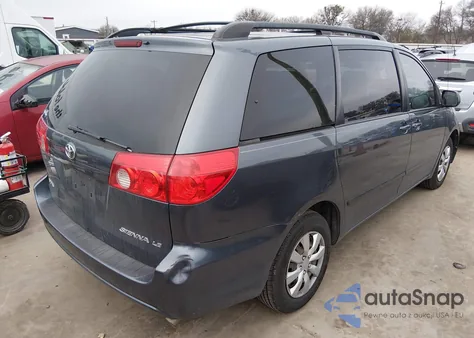 2010 Toyota Sienna Le из США, поврежденный, VIN 5TDKK4CC2AS337865